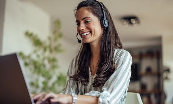 Kind receptionist inputting information