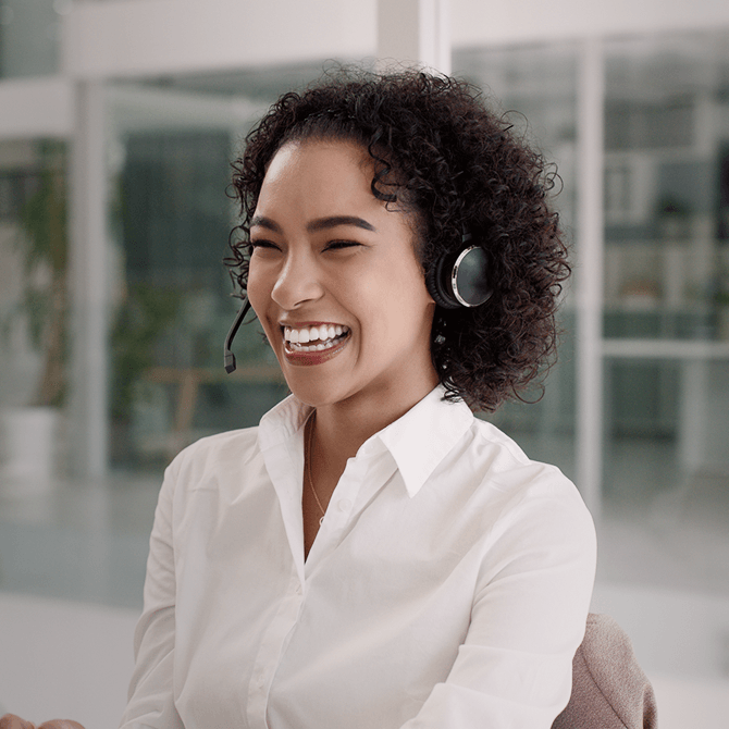 live-legal-receptionist-answering-call